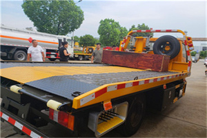 盐田附近拖车电话号码服务